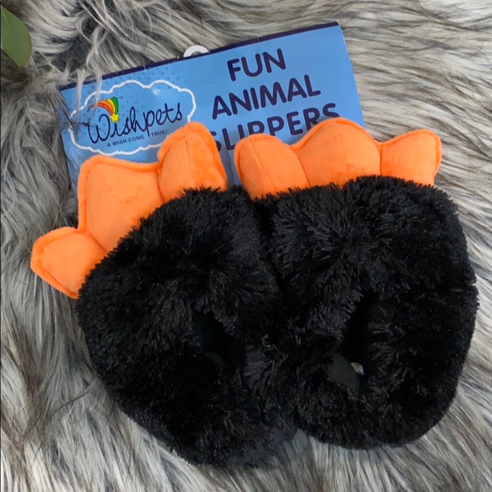 6/$25 Fun animal slippers